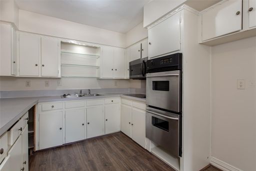 7445 Brentcove Circle, Dallas, TX 75214-1806