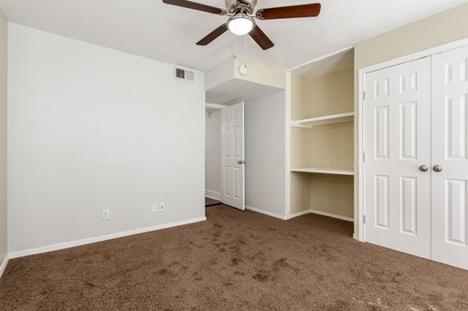5904 Sandhurst Ln Apt 246, Dallas, TX 75206-4753