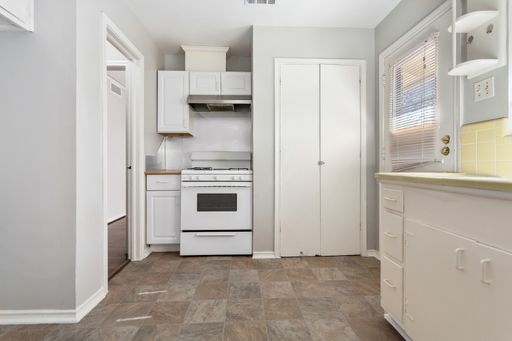 6520 Saint Moritz Ave, Dallas, TX 75214-2428