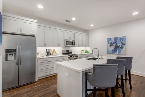 5602 Lindell Ave Unit C, Dallas, TX 75206-8702