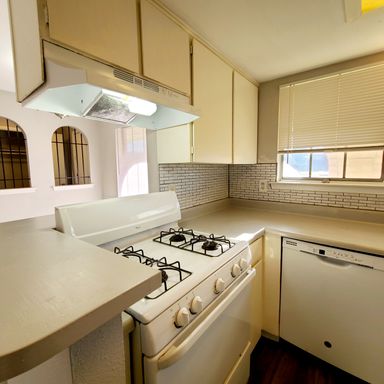 1026 Brookshire Cir, Garland, TX 75043-5019