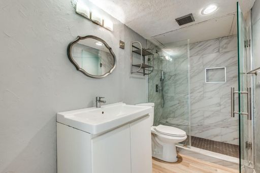 5740 Martel Ave Apt B14, Dallas, TX 75206-5747