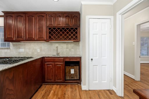 6219 Penrose Ave, Dallas, TX 75214-3041