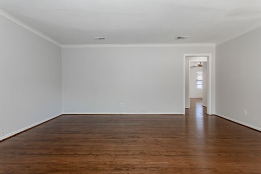 6520 Saint Moritz Ave, Dallas, TX 75214-2428