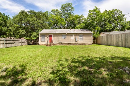 10943 Desdemona Dr, Dallas, TX 75228-2532