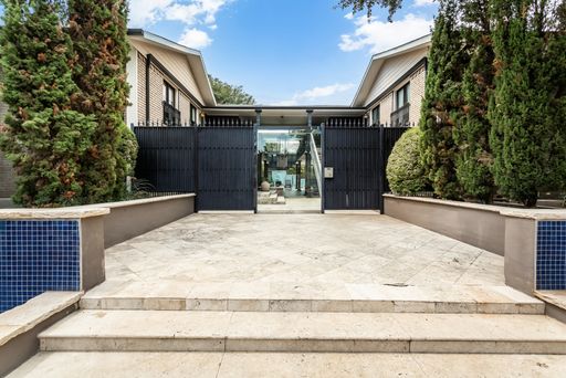 10205 Regal Oaks Dr., Apt #123, Dallas, TX 75230-4945