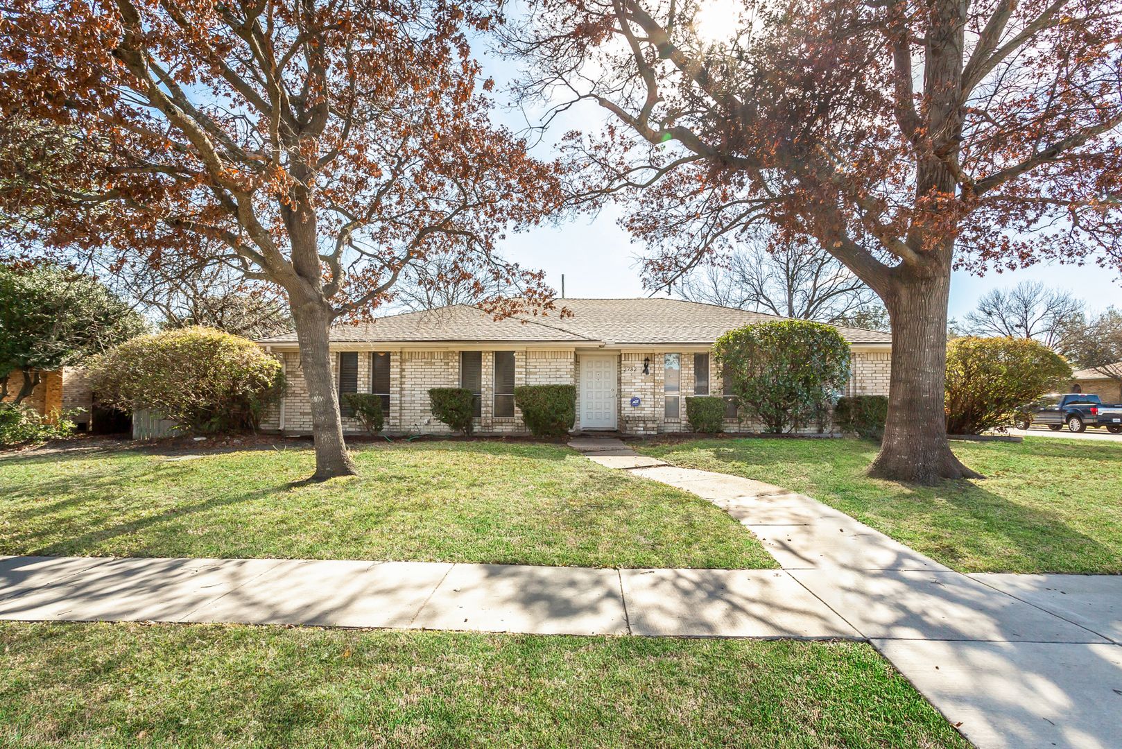 Plano House: 2732 Parkhaven Dr