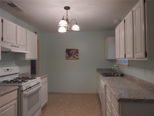 3226 San Medina Ave, Dallas, TX 75228-3128