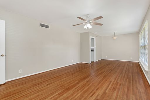 1830 Viewcrest Dr, Dallas, TX 75228-4216