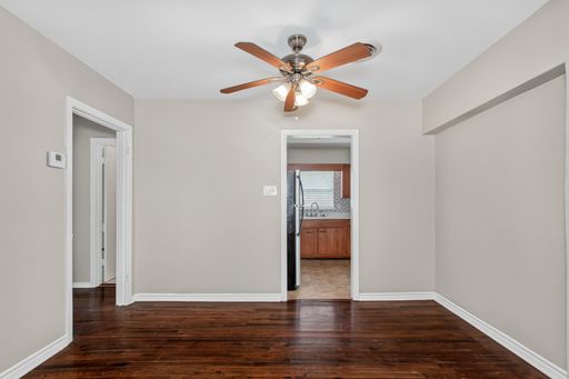 10943 Desdemona Dr, Dallas, TX 75228-2532