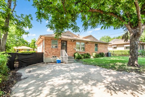 1830 Viewcrest Dr, Dallas, TX 75228-4216