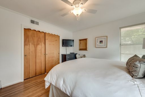 6523 E Mockingbird Ln, Dallas, TX 75214-2423