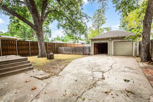 5925 Worth St, Dallas, TX 75214-4456