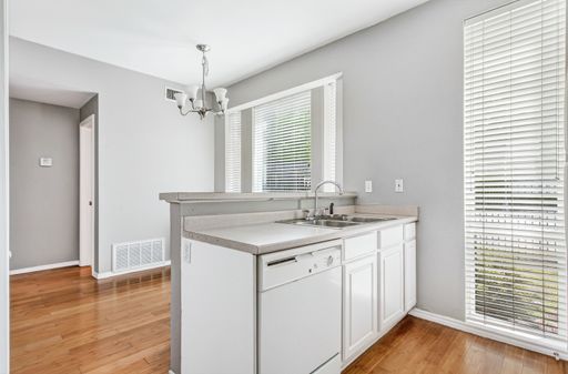 2002 N Fitzhugh Ave, #1, Dallas, TX 75204-4665