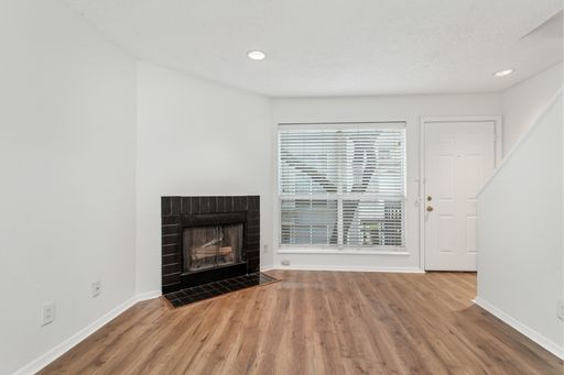 1901 N Fitzhugh Ave, #19, Dallas, TX 75204-4669