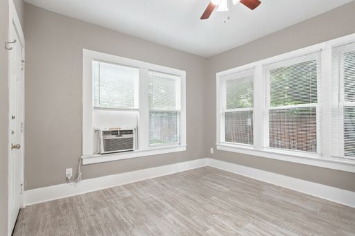 5736 Worth St, Dallas, TX 75214-4611