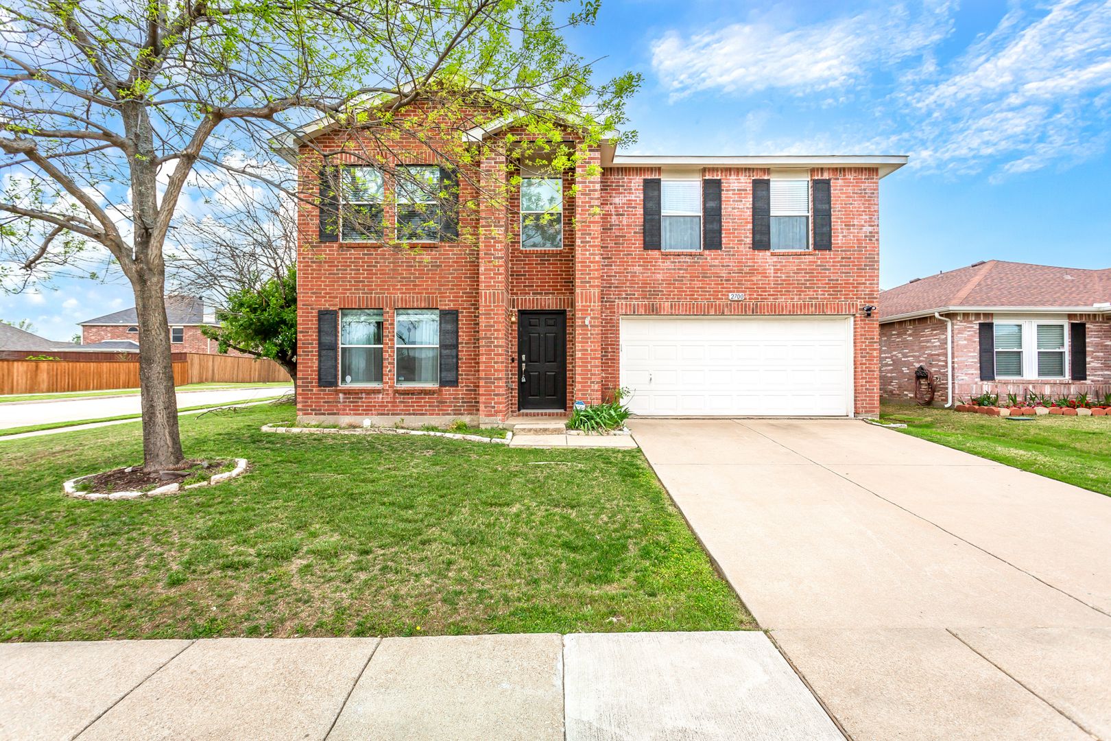 Little Elm House: 2700 Peach Dr