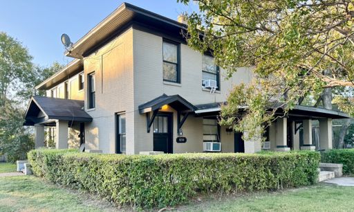5738 Worth St, Dallas, TX 75214-4611