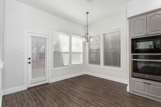 4738 Coyote Trl, Dallas, TX 75227-2821