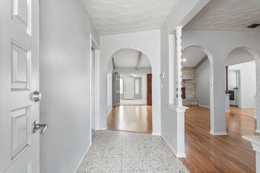 2732 Parkhaven Dr, Plano, TX 75075-1903