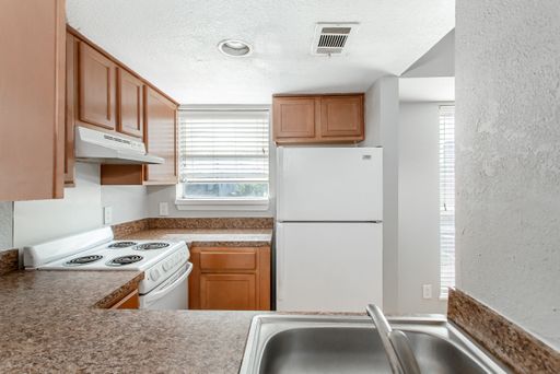 1901 N Fitzhugh Ave, #19, Dallas, TX 75204-4669