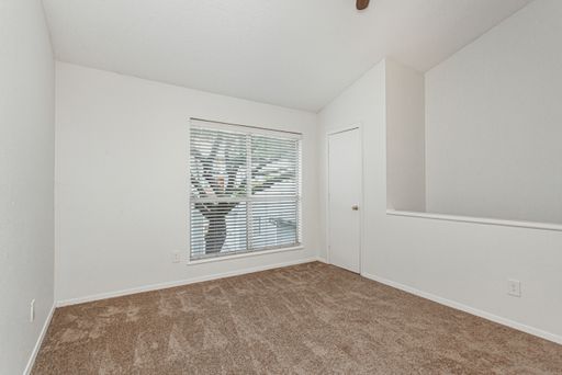1901 N Fitzhugh Ave, #19, Dallas, TX 75204-4669