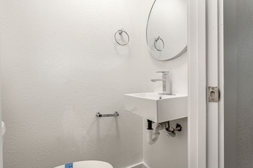 3311 Tooms St, Dallas, TX 75227-6345