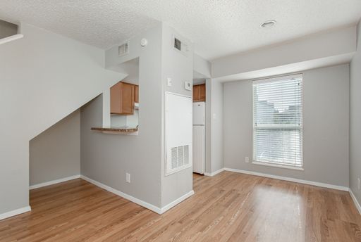 1901 N Fitzhugh Ave, #19, Dallas, TX 75204-4669