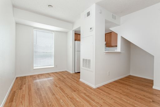 1901 N Fitzhugh Ave, #20, Dallas, TX 75204-4669