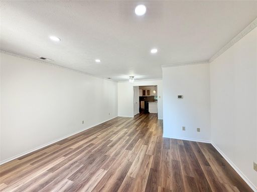 8405 Lullwater Dr, Dallas, TX 75218-1151