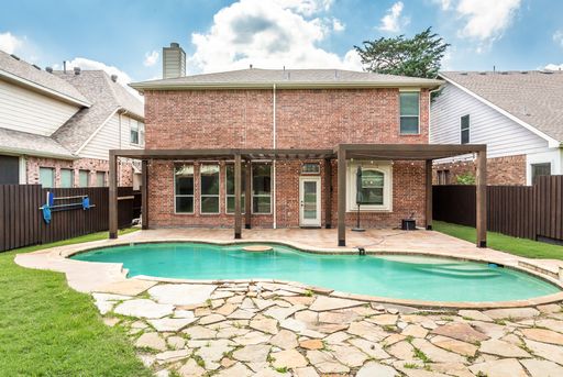 4738 Coyote Trl, Dallas, TX 75227-2821