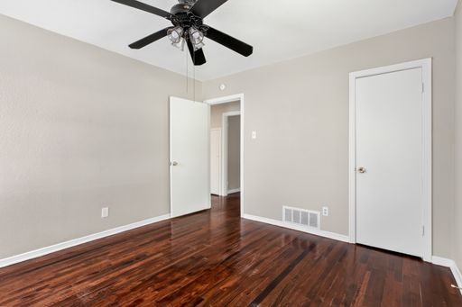 10943 Desdemona Dr, Dallas, TX 75228-2532