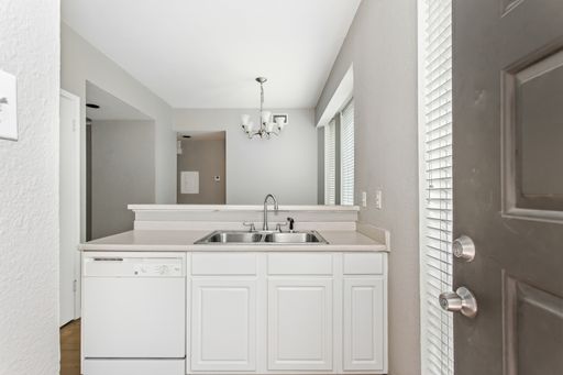 2002 N Fitzhugh Ave, #1, Dallas, TX 75204-4665