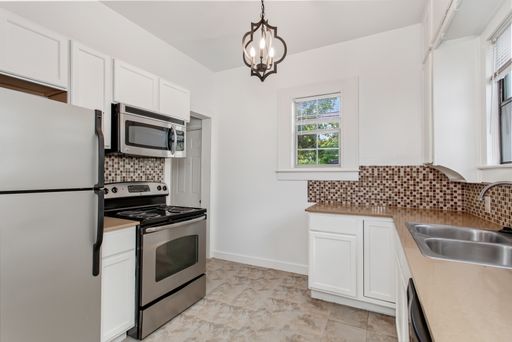 5925 Worth St, Dallas, TX 75214-4456