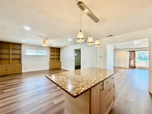 8405 Lullwater Dr, Dallas, TX 75218-1151