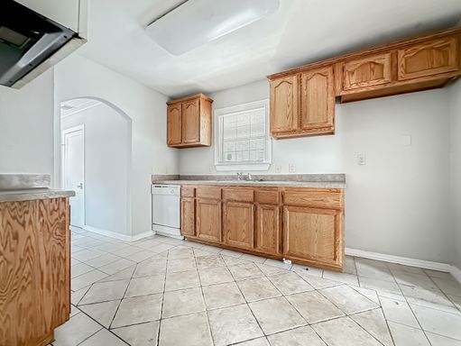6340 Parkdale Dr, Dallas, TX 75227-6107
