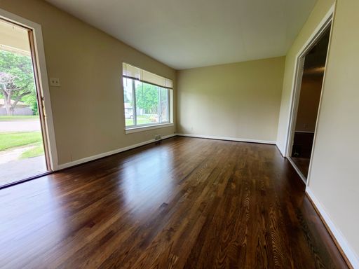 9867 Carnegie Pl, Dallas, TX 75228-3611