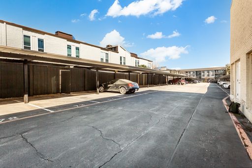 5904 Sandhurst Ln Apt 246, Dallas, TX 75206-4753