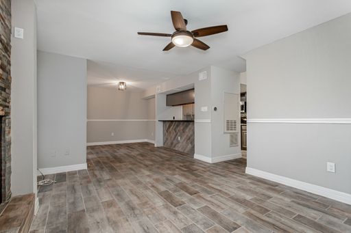 13109 Burninglog Ln, Dallas, TX 75243-2127