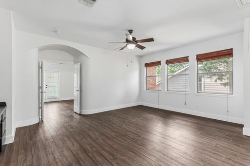 4738 Coyote Trl, Dallas, TX 75227-2821