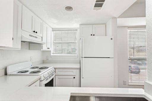 1901 N Fitzhugh Ave, #19, Dallas, TX 75204-4669
