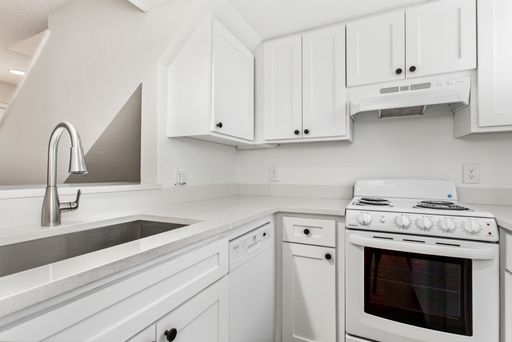 1901 N Fitzhugh Ave, #19, Dallas, TX 75204-4669