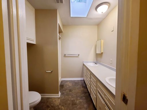 9867 Carnegie Pl, Dallas, TX 75228-3611