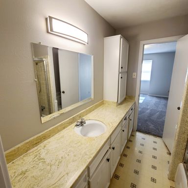 11352 Quail Run St, Dallas, TX 75238-3848