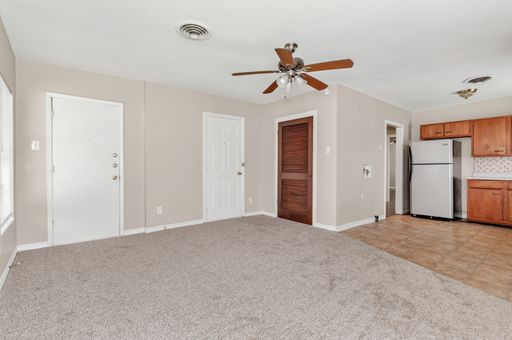 10943 Desdemona Dr, Dallas, TX 75228-2532