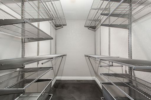 13109 Burninglog Ln, Dallas, TX 75243-2127