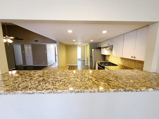 4130 Santa Barbara Dr, Dallas, TX 75214-2856