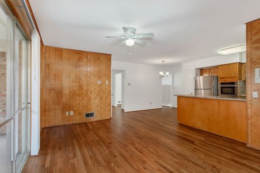 7505 Brentcove Cir, Dallas, TX 75214-1808