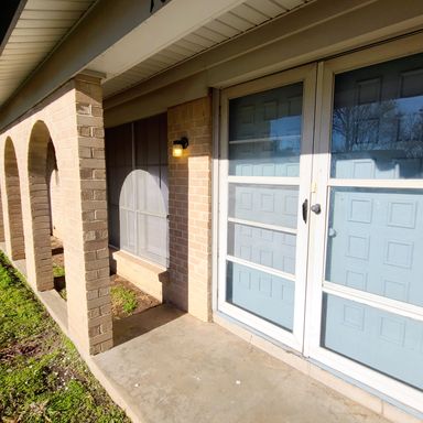 1026 Brookshire Cir, Garland, TX 75043-5019