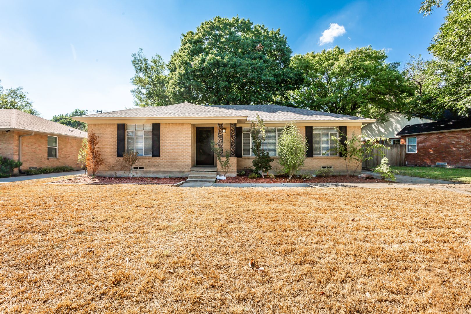 Dallas House: 511 Classen Dr
